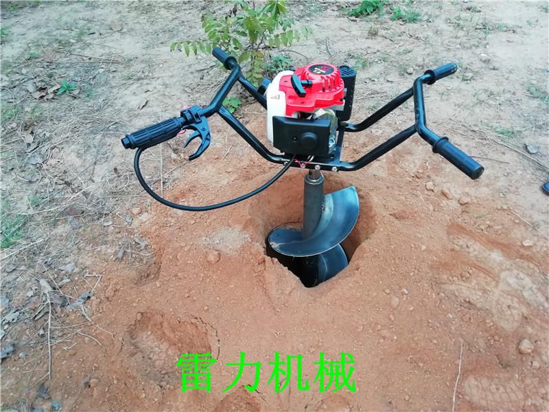 水泥錨桿鉆孔機掏樁土靈活度高.jpg