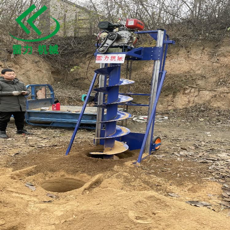 自動打樁機.jpg 自動打樁機.jpg